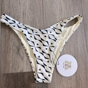 Princess Polly NWT Ellie High Cut Cheeky Bikini Bottom Black White Geo Size 4